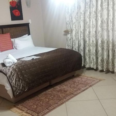 Nongoma Lodge & Inn Cc Szoba fotó
