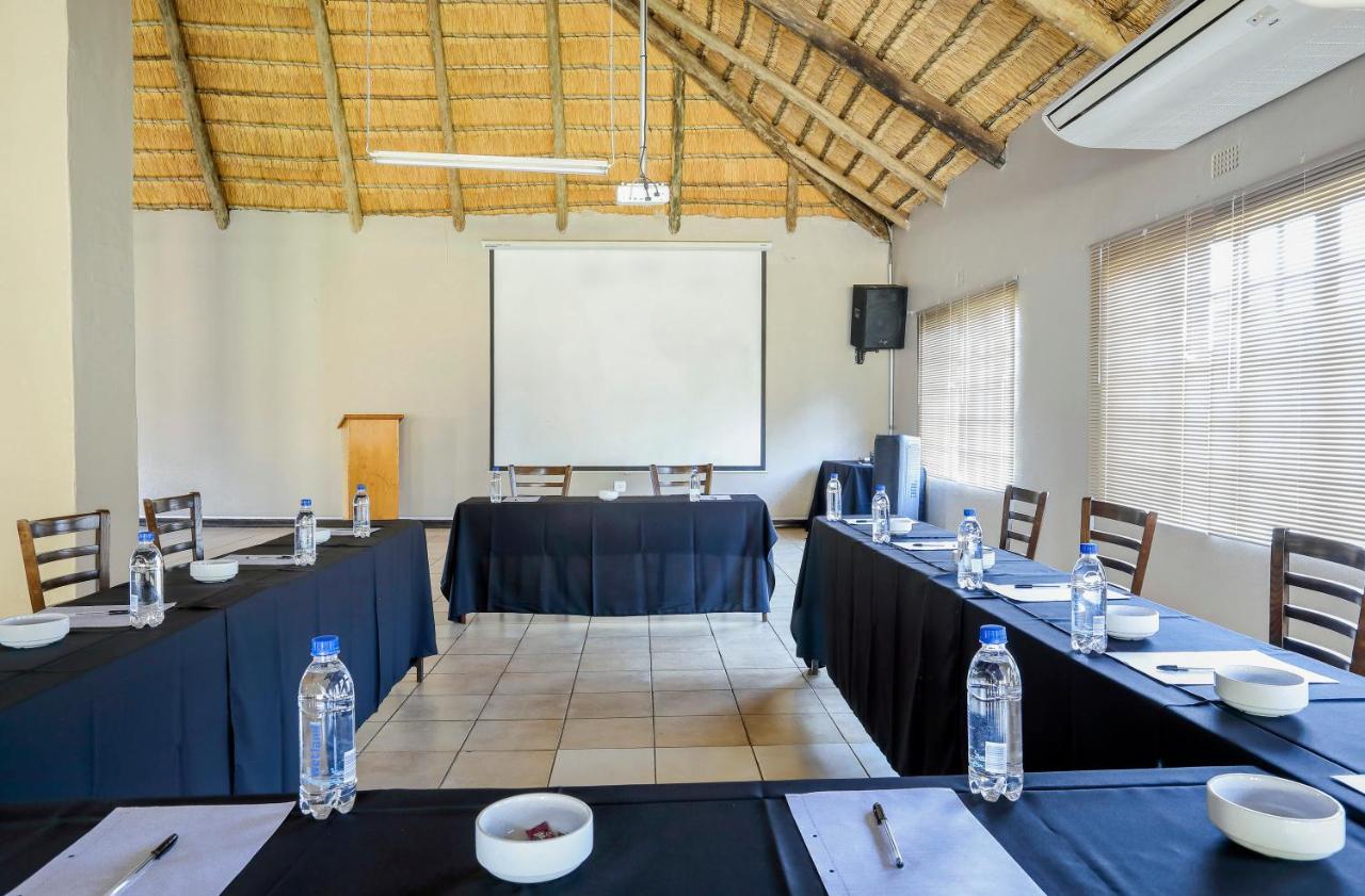 Nongoma Lodge & Inn Cc Kültér fotó