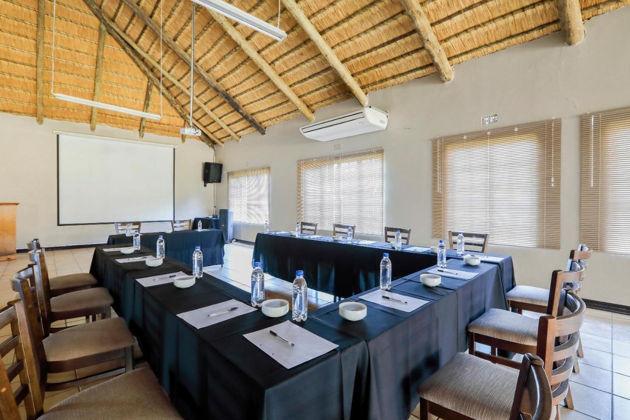 Nongoma Lodge & Inn Cc Kültér fotó